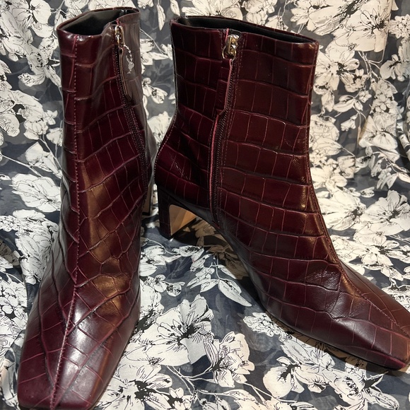 NEW LISTING!!! — Schutz Leather Ankle Boots - Picture 4 of 15